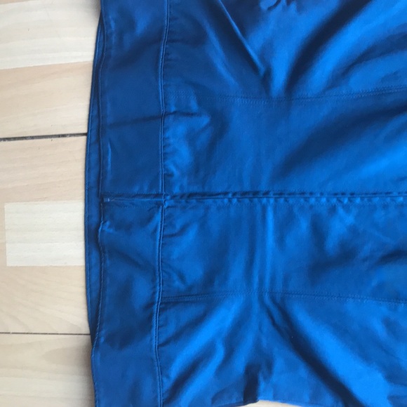 Vera Wang Top and Skirt Set - Picture 14 of 15